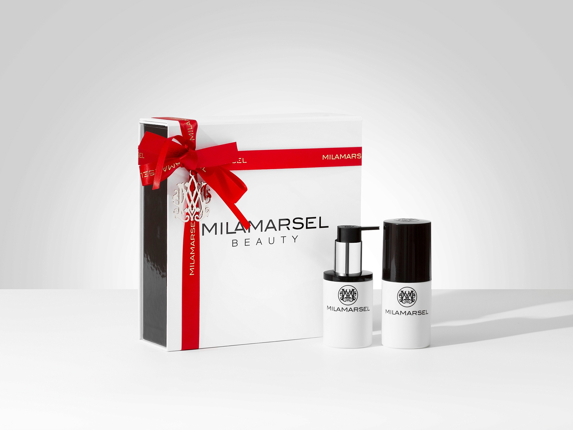 Набор для безупречного макияжа MILAMARSEL в подарочной коробке, фото